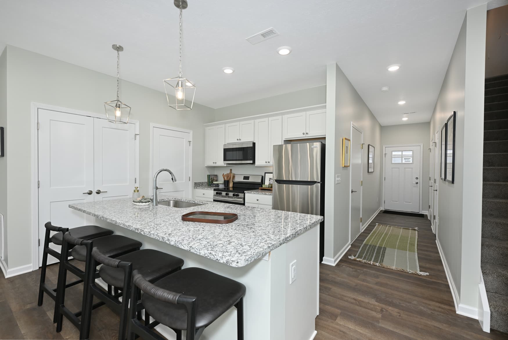 2BR Townhome kitchen island photo