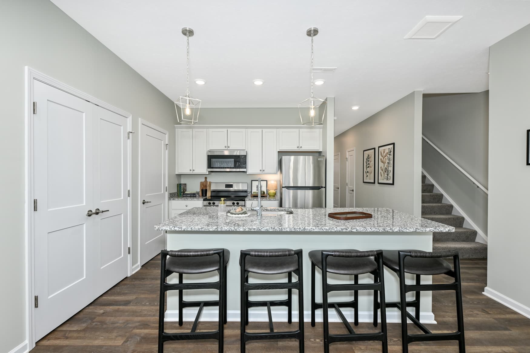 2BR Townhome kitchen island photo