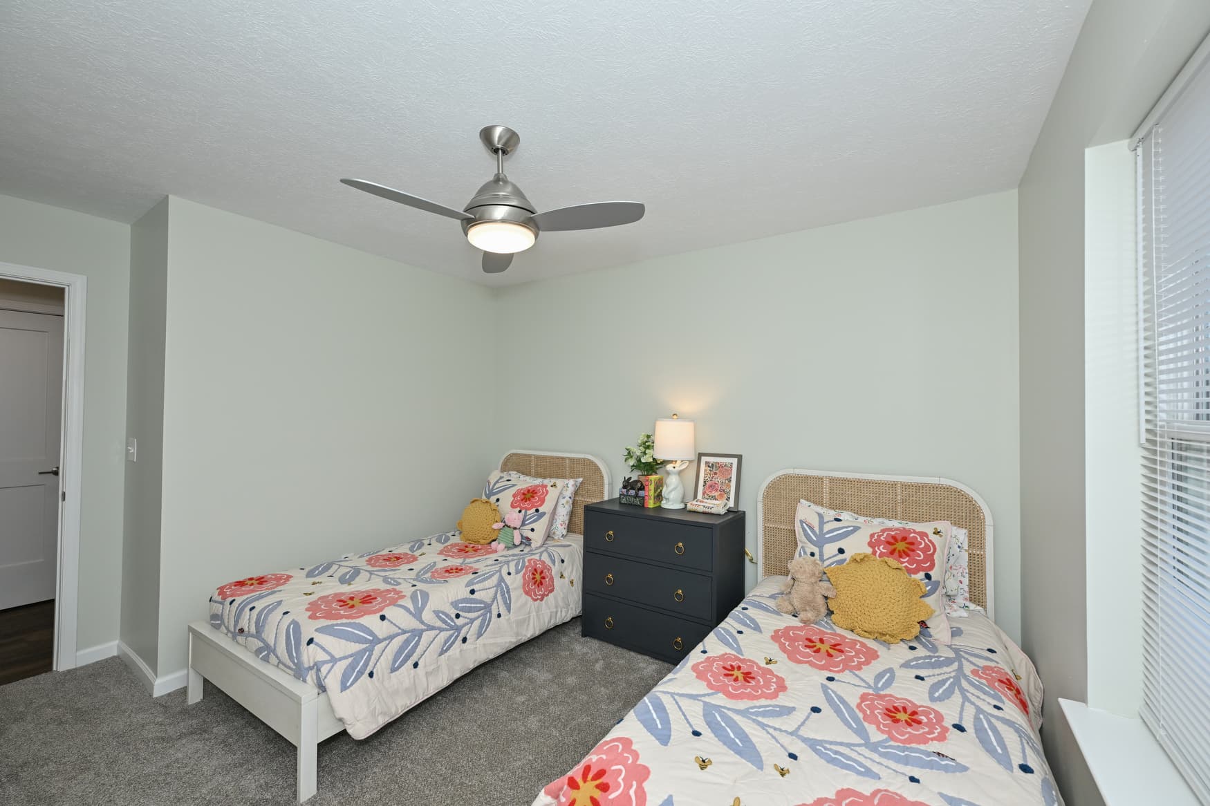 3BR Townhome bedroom photo