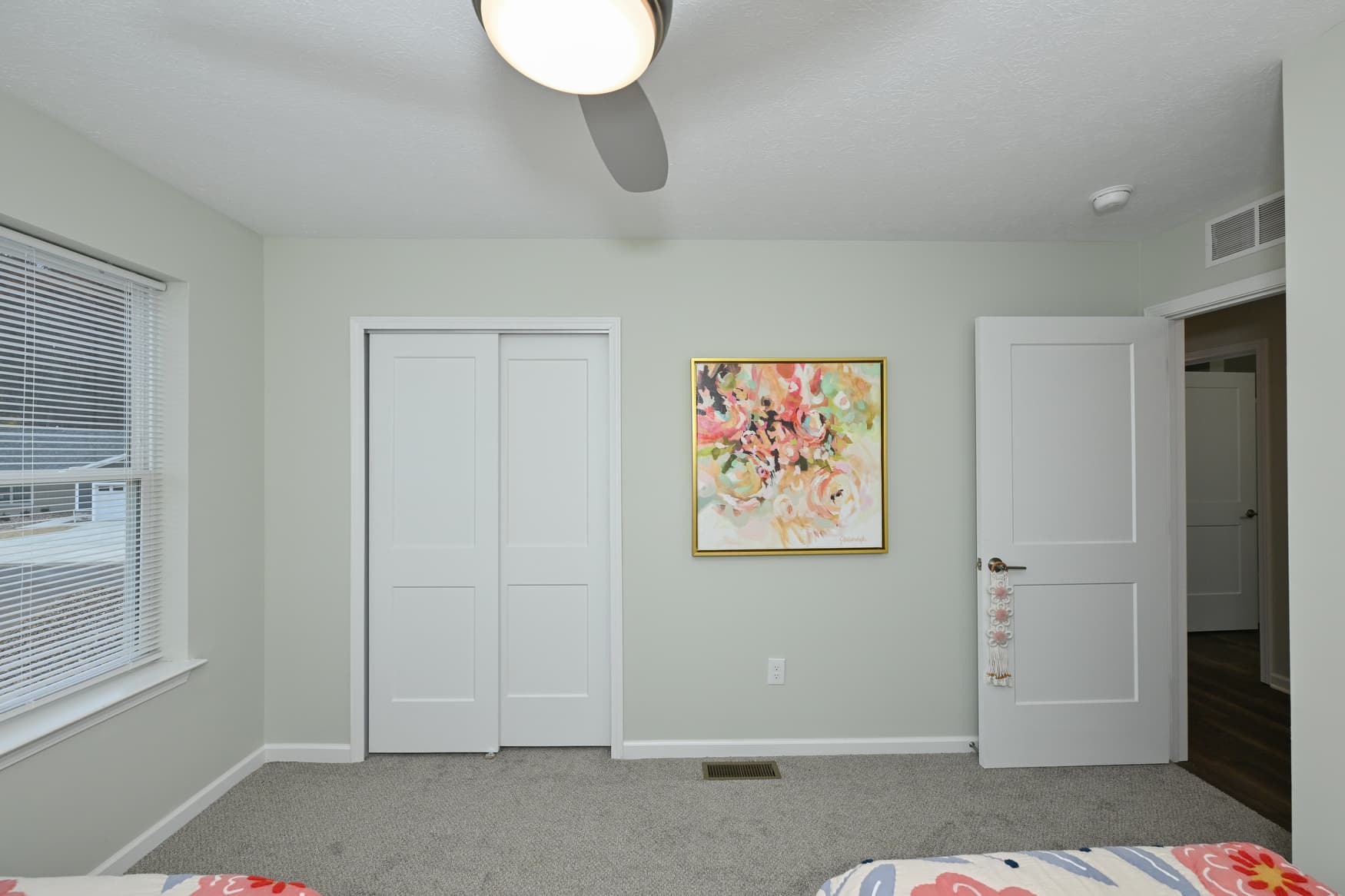 3BR Townhome bedroom photo