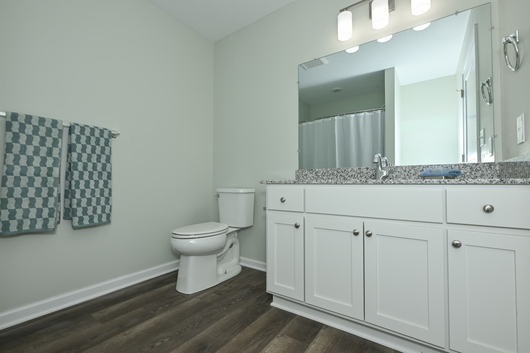 3BR Townhome full bathroom vanity photo