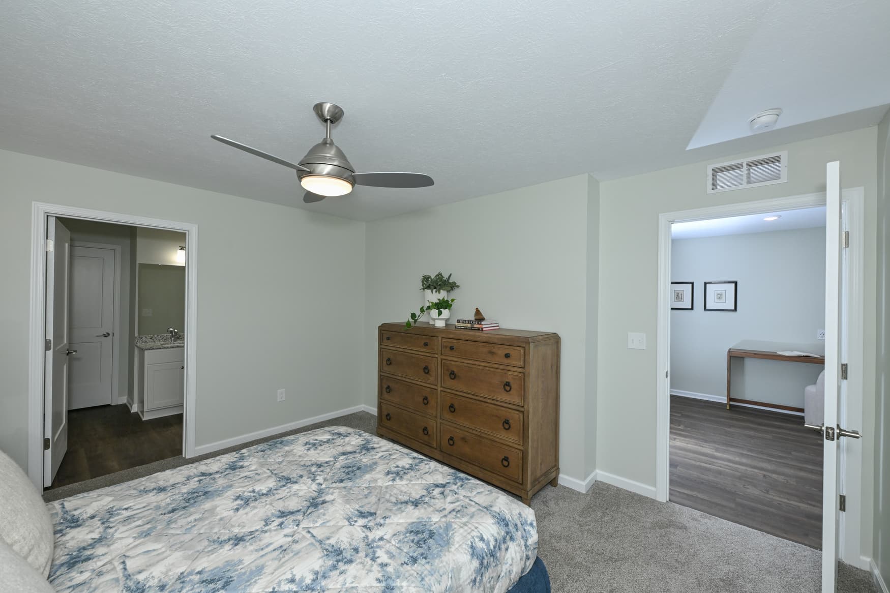 3BR Townhome secondary bedroom photo
