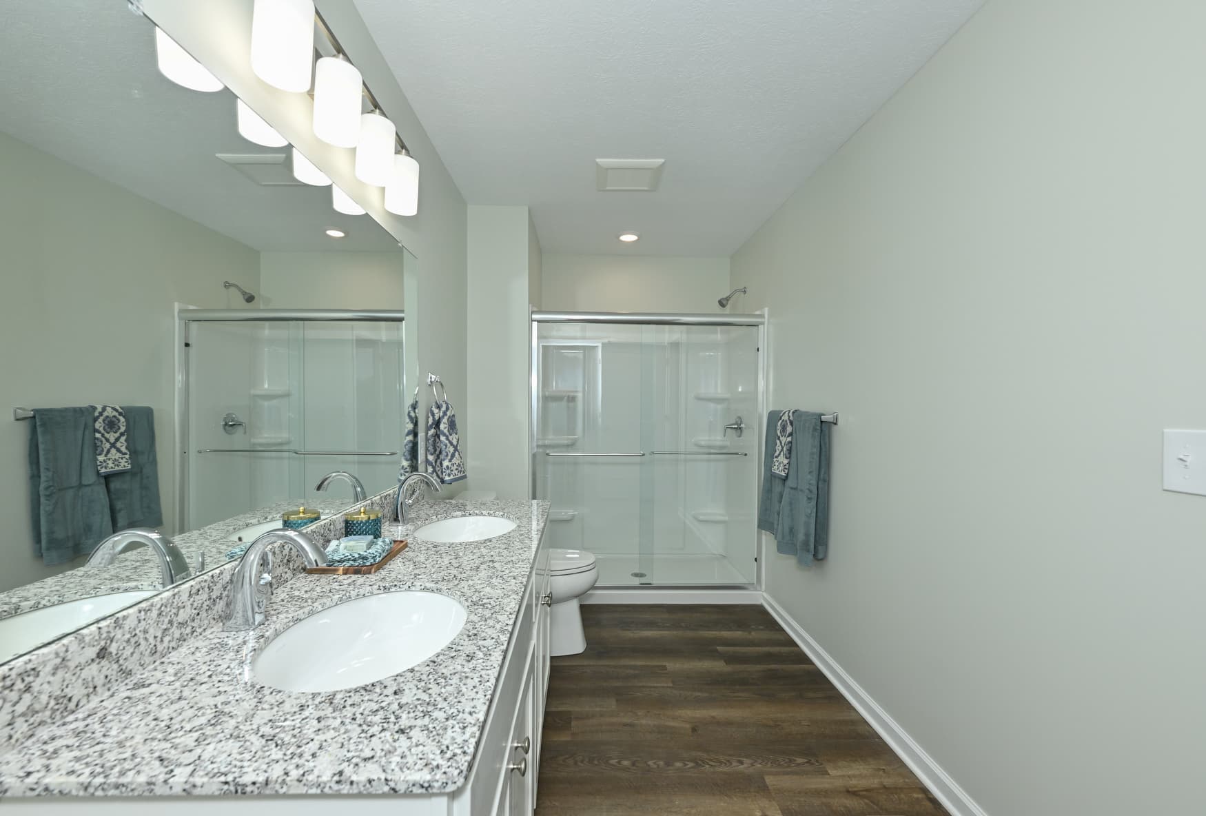 3BR Townhome primary bathroom photo