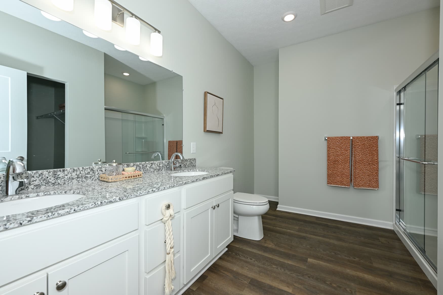 2BR Ranch primary bathroom photo