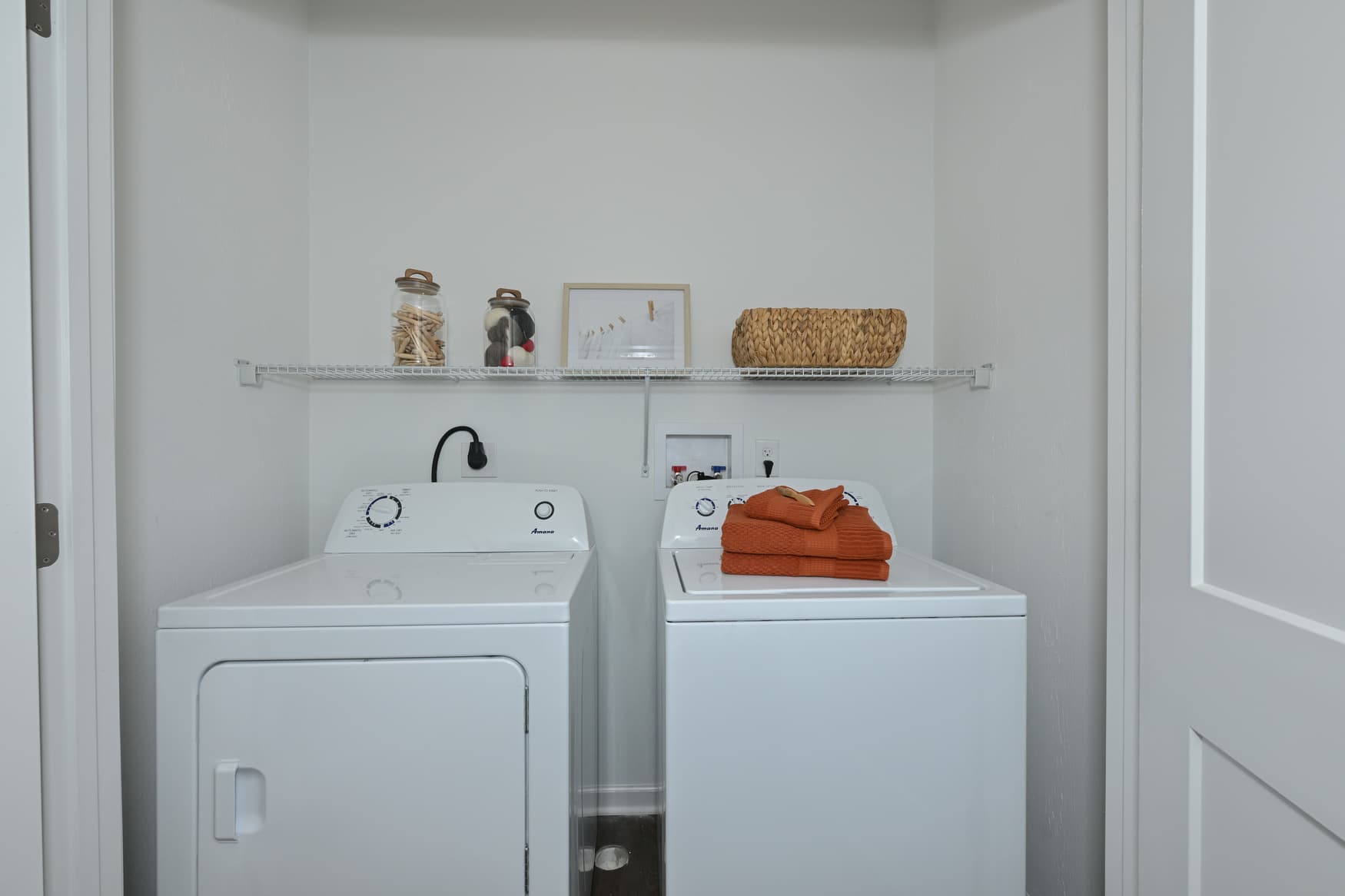 2BR Ranch laundry room photo