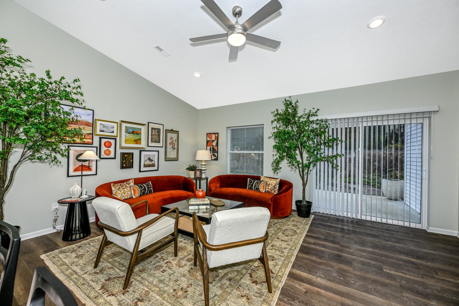 2BR Ranch living room photo