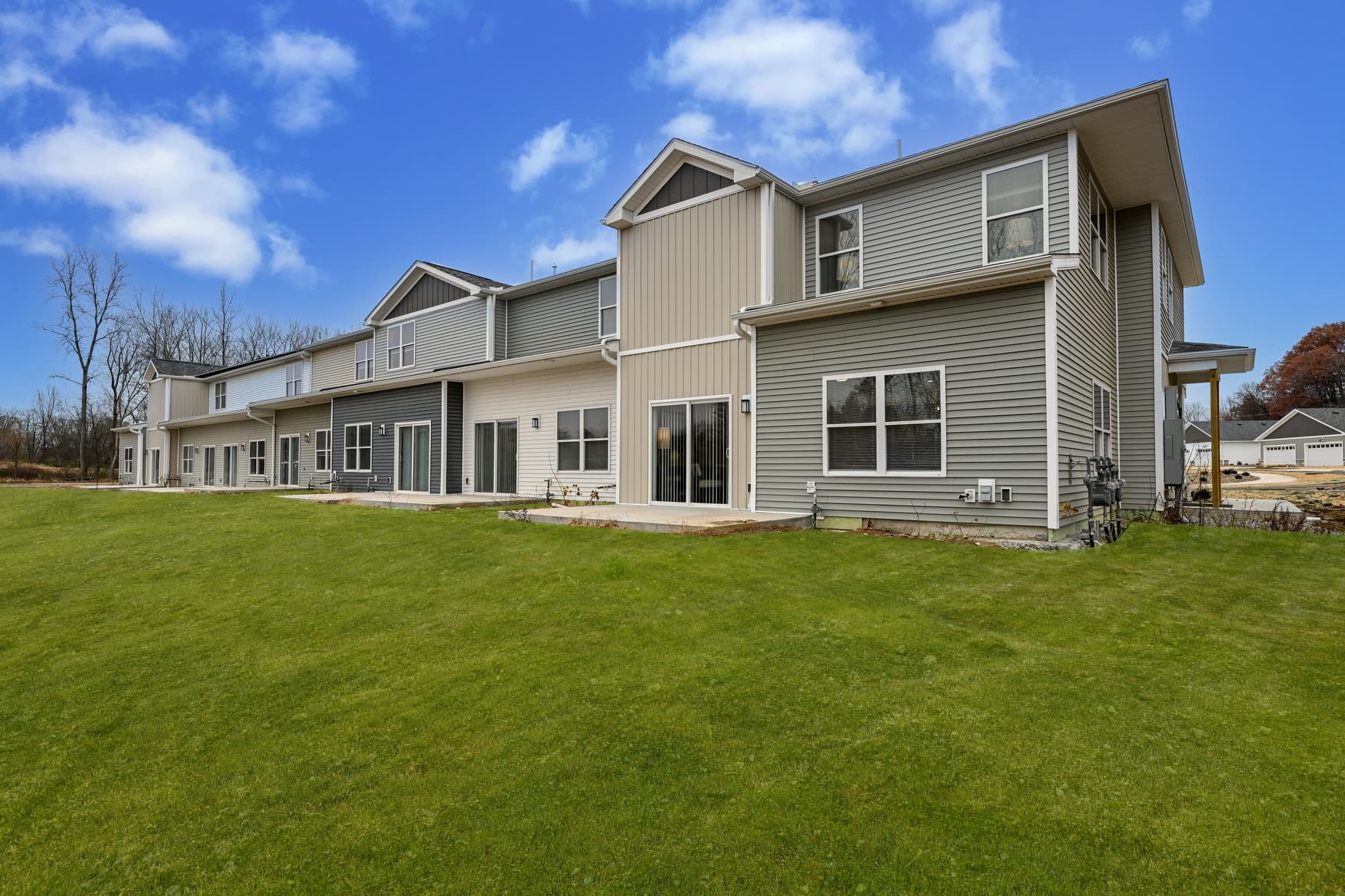 3BR Townhome rear exterior photo